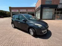 Usata Renault Scénic 110 CV (80 kW) 2010 Nero Monovolume