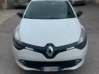 Usata Renault Clio IV 73 CV (53 kW) 2015 Bianco Utilitaria