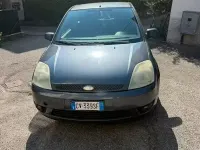 Begagnad Ford Fiesta 90 HK (66 kW) 2005 Halvkombi