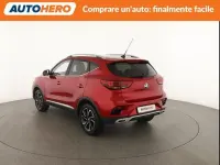 Usata MG ZS Luxury 111 CV (81 kW) 2023 Rosso SUV