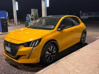 Usata Peugeot 208 102 CV (75 kW) 2019 Utilitaria