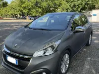 Usata Peugeot 208 Allure 75 CV (55 kW) 2017 Grigio Utilitaria
