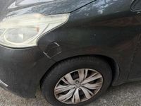 Usata Peugeot 208 Allure 68 CV (50 kW) 2014 Grigio Utilitaria