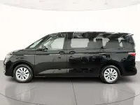 Usata VW Multivan 150 CV (110 kW) 2023 2t deep black perlato Monovolume