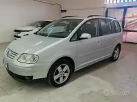 Usata VW Touran 105 CV (77 kW) 2005 Grigio Monovolume