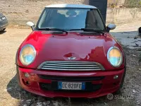 Usata Mini Cooper 116 CV (85 kW) 2002 Rosso Utilitaria