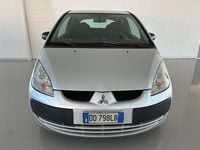 Usata Mitsubishi Colt 75 CV (55 kW) 2006 Argento Berlina