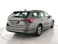 Usata Skoda Octavia G-TEC Executive 131 CV (96 kW) 2022 Asteroid grey Station wagon