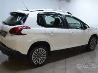 Usata Peugeot 2008 75 CV (55 kW) 2016 Bianco SUV