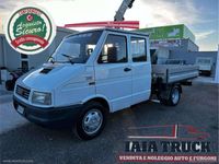 usata Iveco Daily 35.8 2.5 D PL-DC Cassone Aperto con Gru