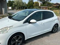 Usata Peugeot 208 Allure 82 CV (60 kW) 2014 Bianco Utilitaria