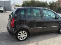 Usata Lancia Musa 101 CV (74 kW) 2004 Marrone Monovolume
