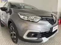Usata Renault Captur Initiale Paris 150 CV (110 kW) 2019 Grigio SUV