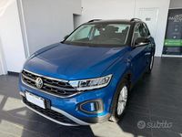 Usata VW T-Roc Life 110 CV (80 kW) 2023 Blu SUV