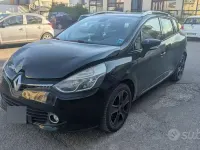 Usata Renault Clio GrandTour 75 CV (55 kW) 2015 Nero Station wagon