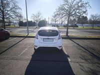 Usata Ford Fiesta Titanium 75 CV (55 kW) 2015 Berlina