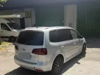 Usata VW Touran 140 CV (102 kW) 2011 Grigio Monovolume
