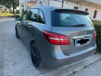 Usata Mercedes B200 156 CV (114 kW) 2017 Grigio Utilitaria