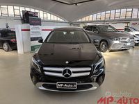 Usata Mercedes GLA200 136 CV (100 kW) 2017 Nero SUV