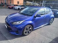 Usata Toyota Yaris Hybrid Active 92 CV (67 kW) 2024 Blu/azzurro Berlina