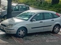 Usata Ford Focus 101 CV (74 kW) 2004 Grigio Berlina