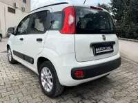 Usata Fiat Panda Lounge 69 CV (50 kW) 2019 Bianco Utilitaria