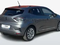 Käytetty Renault Clio V Evolution 91 HP (66 kW) 2024 Harmaa Sedan