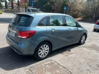 Usata Mercedes B180 Executive 109 CV (80 kW) 2015 Bluazzurro Utilitaria