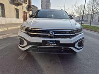 Usata VW T-Roc R-line 150 CV (110 kW) 2024 Pure white  tetto nero SUV