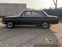 Usata Mercedes 230 134 CV (98 kW) 1969 Blu Berlina