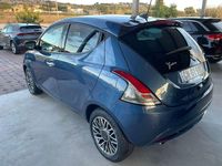 Usata Lancia Ypsilon Gold 69 CV (50 kW) 2023 Blu/azzurro Utilitaria