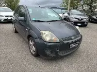 Usado Ford Fiesta Titanium 68 HP (50 kW) 2008 Cinzento Citadino