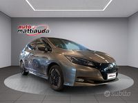 Usata Nissan Leaf N-Connecta 110 kW (150 CV) 2024 Grigio Utilitaria