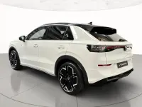 Nuova VW T-Roc R-line 150 CV (110 kW) 2026 Pure white nero SUV