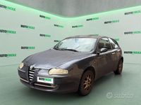 Usata Alfa Romeo 147 120 CV (88 kW) 2002 Grigio Utilitaria