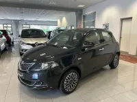 Usata Lancia Ypsilon 69 CV (50 kW) 2024 Nero Utilitaria