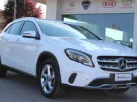 Usata Mercedes GLA200 136 CV (100 kW) 2018 Bianco SUV