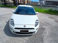 Usata Fiat Punto 77 CV (56 kW) 2016 Bianco Utilitaria