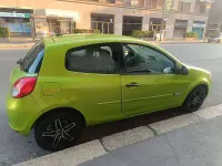 Usata Renault Clio III 75 CV (55 kW) 2009 Verde Berlina