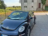 Usata VW New Beetle 105 CV (77 kW) 2009 Nero Utilitaria