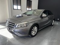 Usata Mercedes A180 109 CV (80 kW) 2015 Grigio Berlina