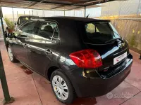 Usata Toyota Auris 90 CV (66 kW) 2007 Nero Utilitaria