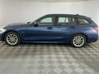Usata BMW 320 Advantage 163 CV (119 kW) 2022 Blu Berlina