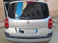 Usata Renault Grand Modus 75 CV (55 kW) 2008 Grigio Monovolume