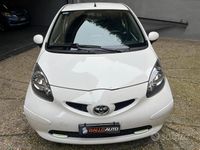 Usata Toyota Aygo Cool 68 CV (50 kW) 2013 Bianco Utilitaria