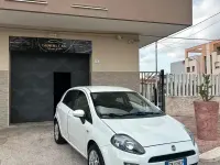 Usata Fiat Punto 85 CV (62 kW) 2012 Bianco Utilitaria