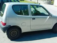 Usata Fiat 600 54 CV (39 kW) 2006 Argento Utilitaria