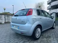 Usata Fiat Grande Punto Dynamic 65 CV (47 kW) 2007 Grigio Utilitaria