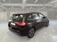 Usata Mercedes B180 Business 2021 Nero Monovolume