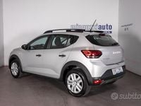 Usata Dacia Sandero Stepway 91 CV (66 kW) 2024 Grigio Berlina